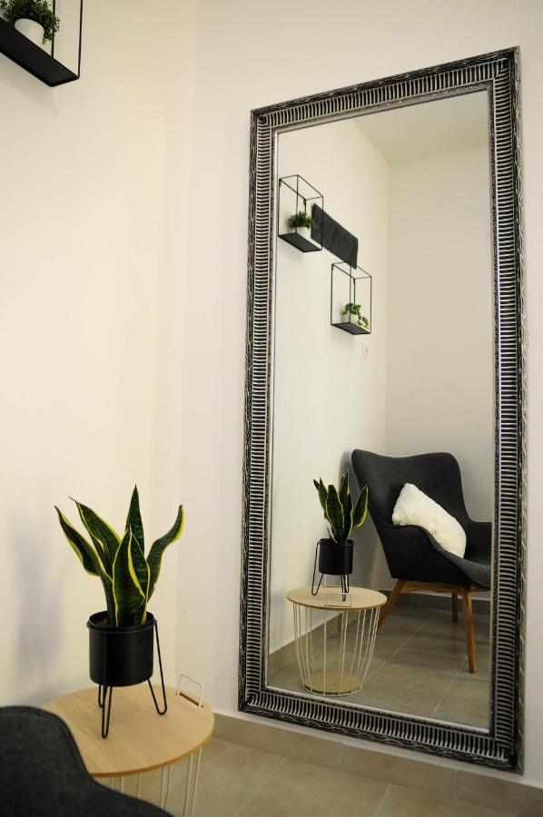 Apartman Gulliver In The Center, 10 Meters From The Sea With Private Parking In Natural Shade Rabac Kültér fotó