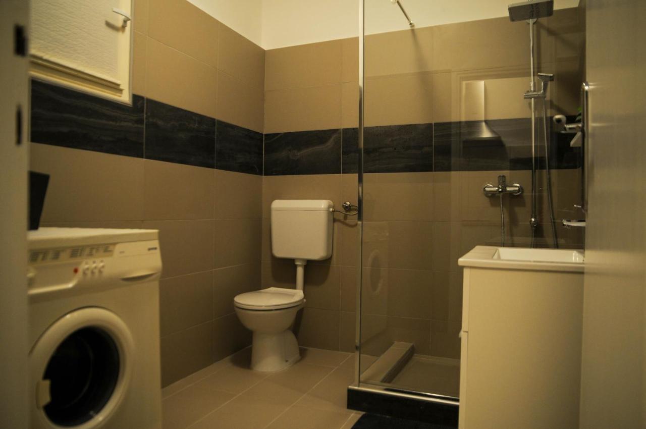 Apartman Gulliver In The Center, 10 Meters From The Sea With Private Parking In Natural Shade Rabac Kültér fotó